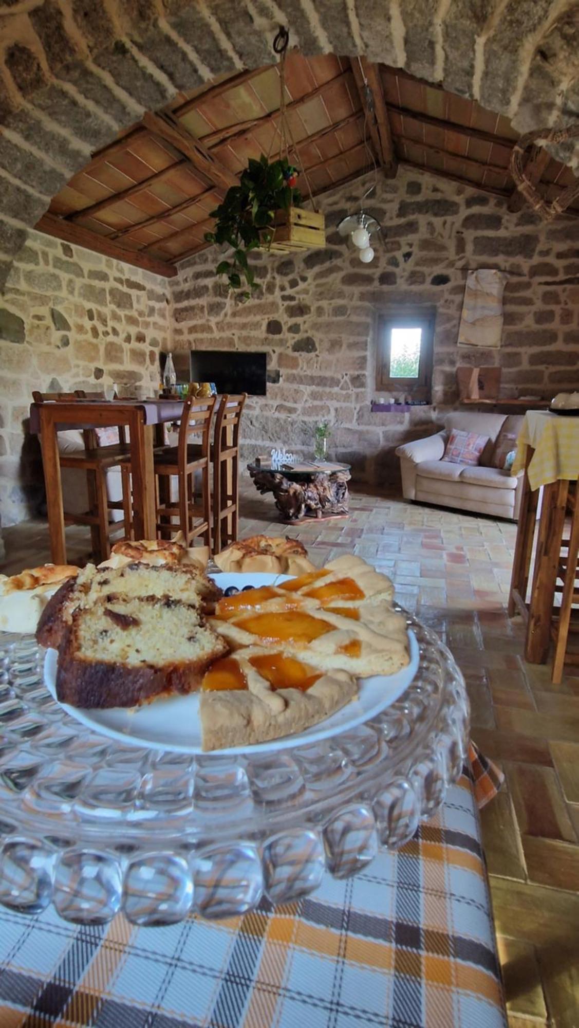 Limbara Dreaming Hotel Темпио Паузания Екстериор снимка