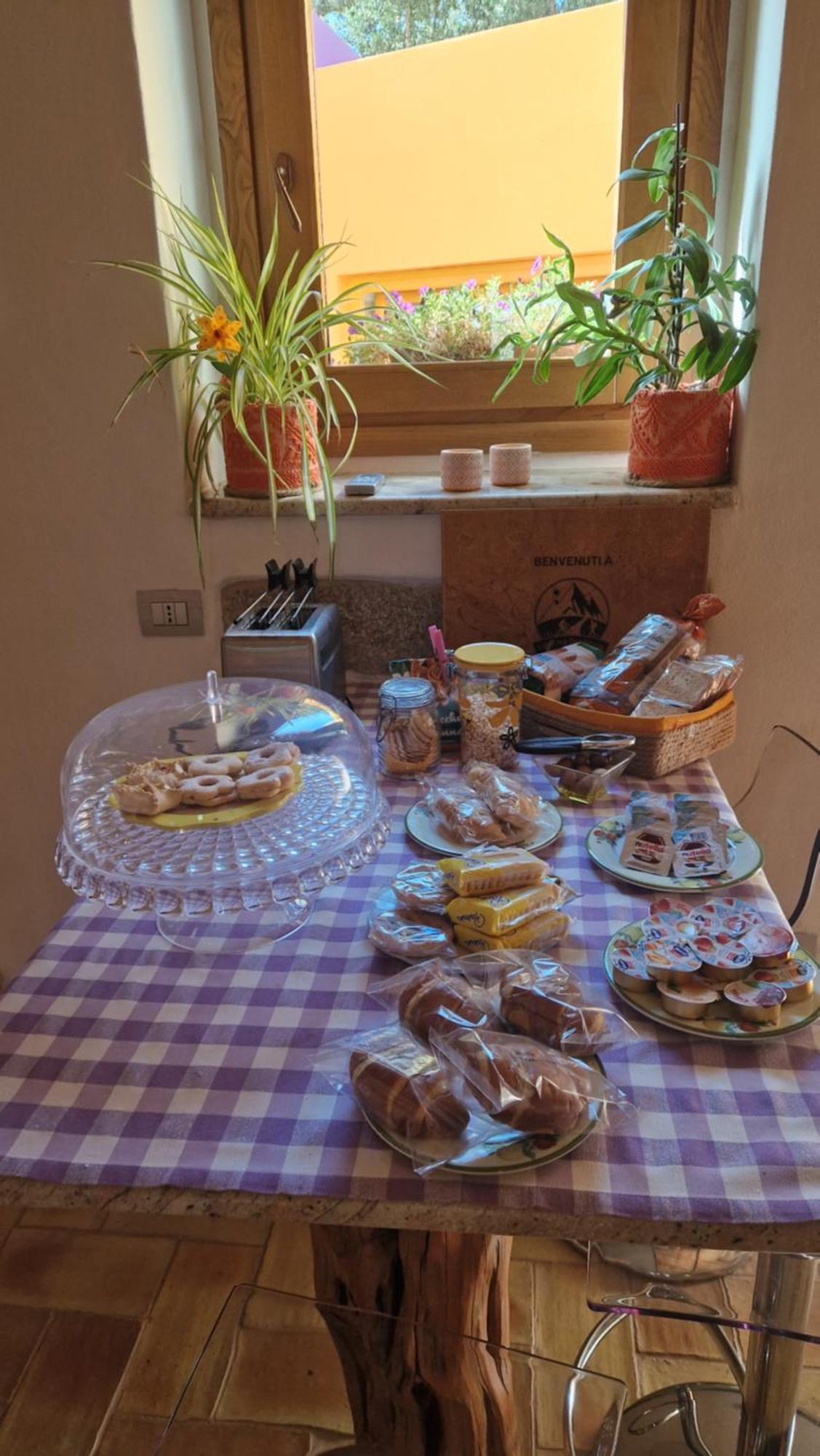 Limbara Dreaming Hotel Темпио Паузания Екстериор снимка