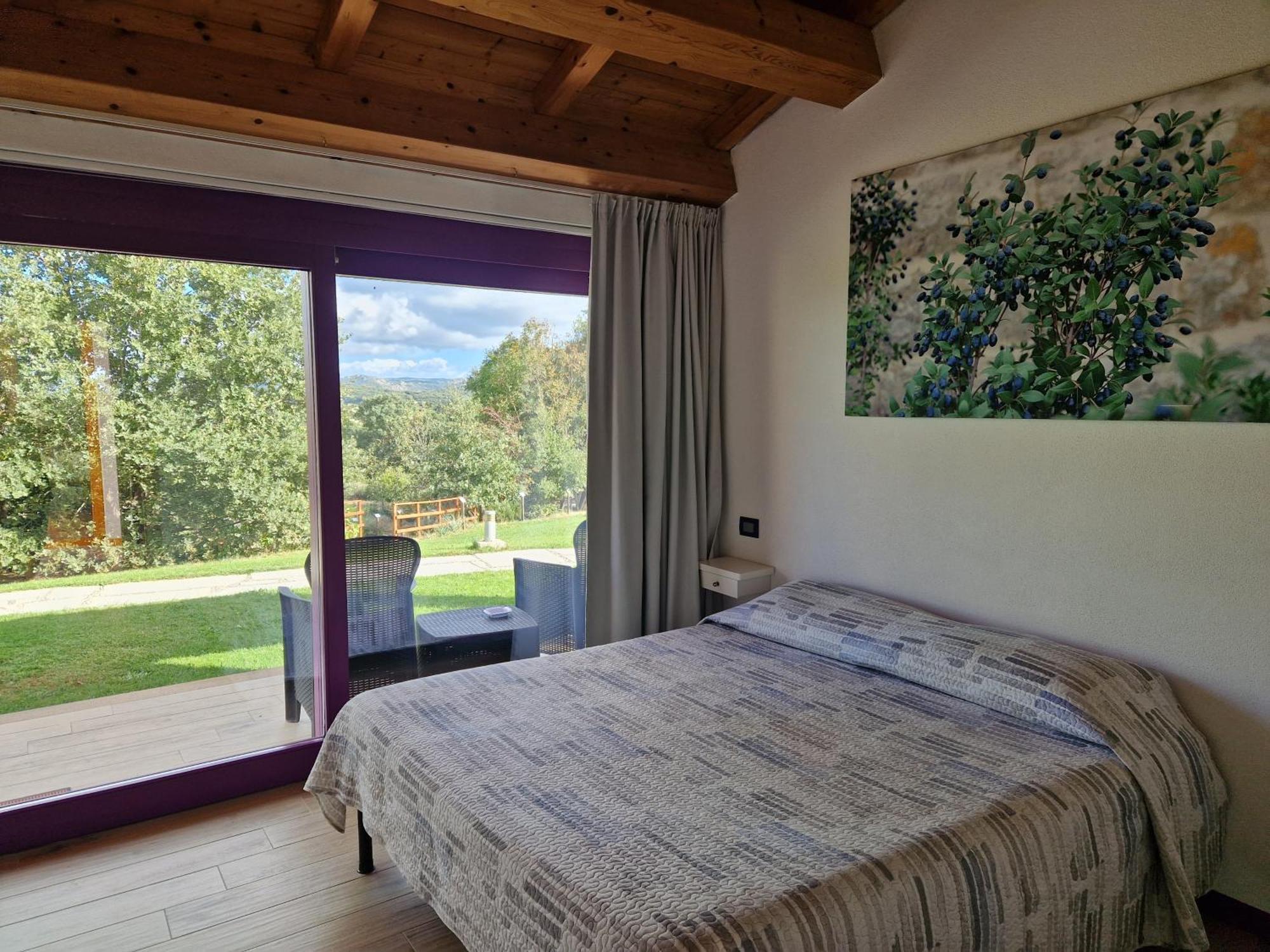 Limbara Dreaming Hotel Темпио Паузания Екстериор снимка